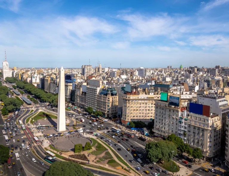 📰 La salida de Argentina de la OMS: entre soberanía y confrontación global